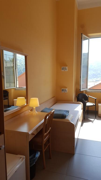 Ostello Porto Venere Buitenkant foto